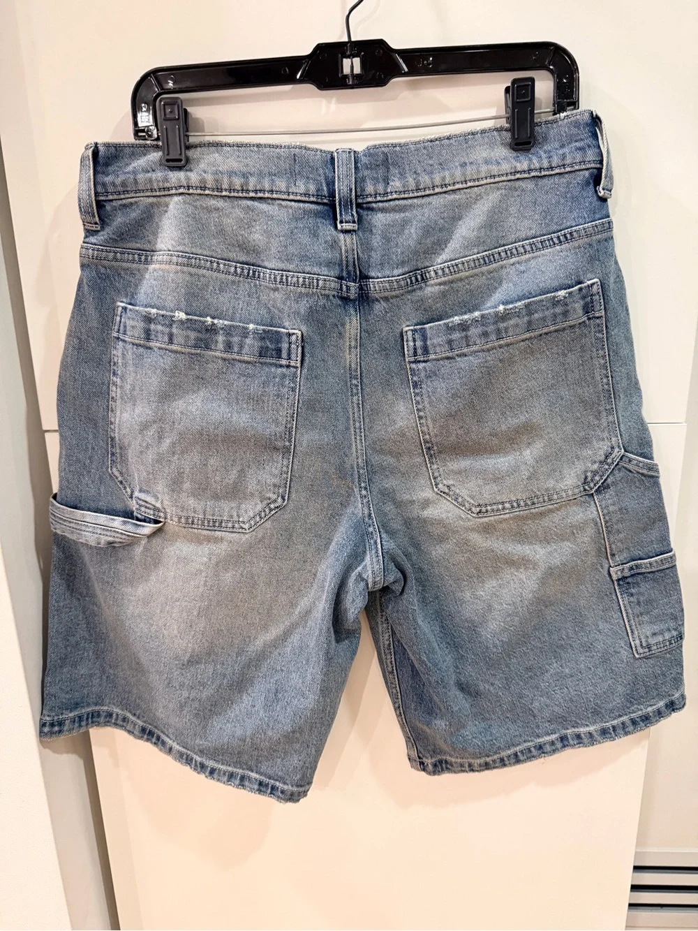 Hollister Light Wash Baggy Denim Cargo Jean Shorts W32